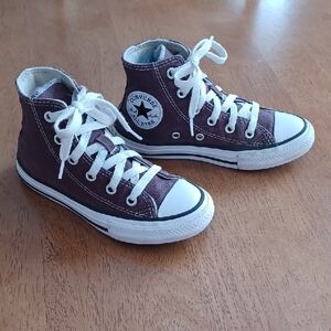 Converse Youth Size 12 C.T. All Star High Top Brown/white Canvas Sneakers